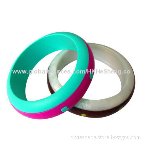 2014 Most popular silicone bracelet, mixed different colors, nontoxic and BPA-free